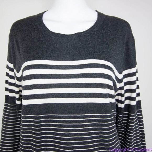 Vince 100% cotton grey stripe crewneck sweater, size Small - Picture 2 of 15